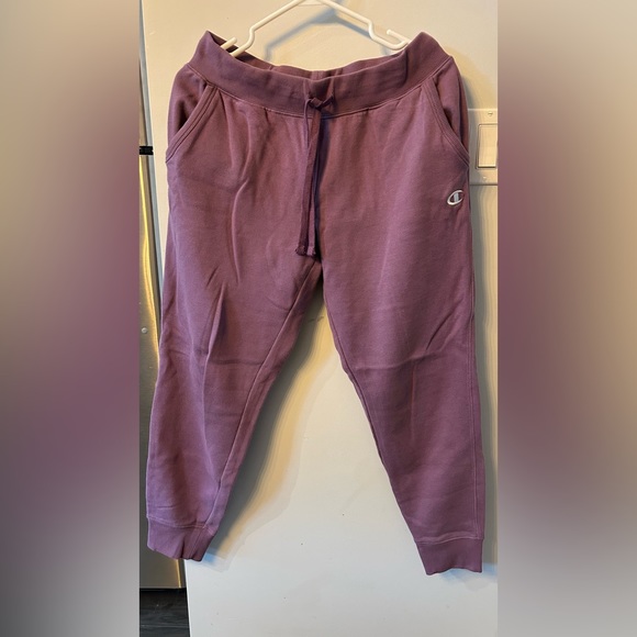 Women’s Clothing - Picture 4 of 6